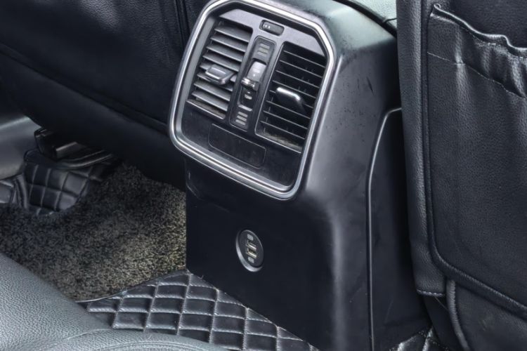 Used Porsche Macan 2017 Macan 2.0T Interior 4