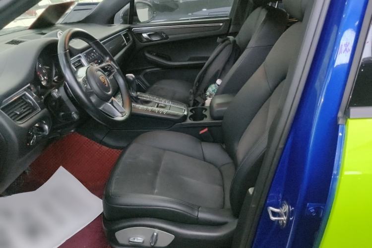Used Porsche Macan 2017 Macan 2.0T Left Front Seat