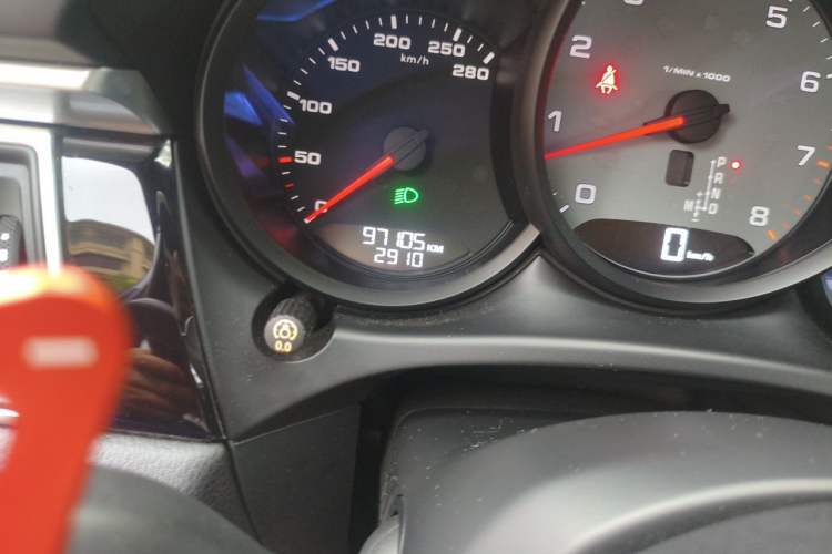 Used Porsche Macan 2017 Macan S 3.0T Odometer Close Up