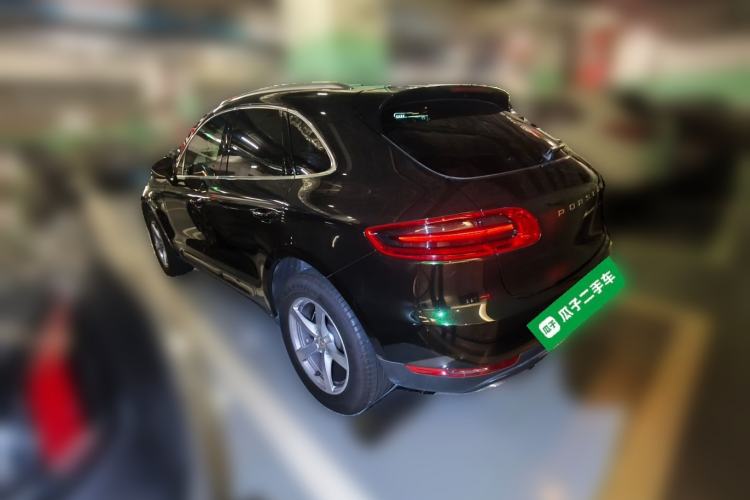 Used Porsche Macan 2017 Macan 2.0T Rear Left 45 Deg