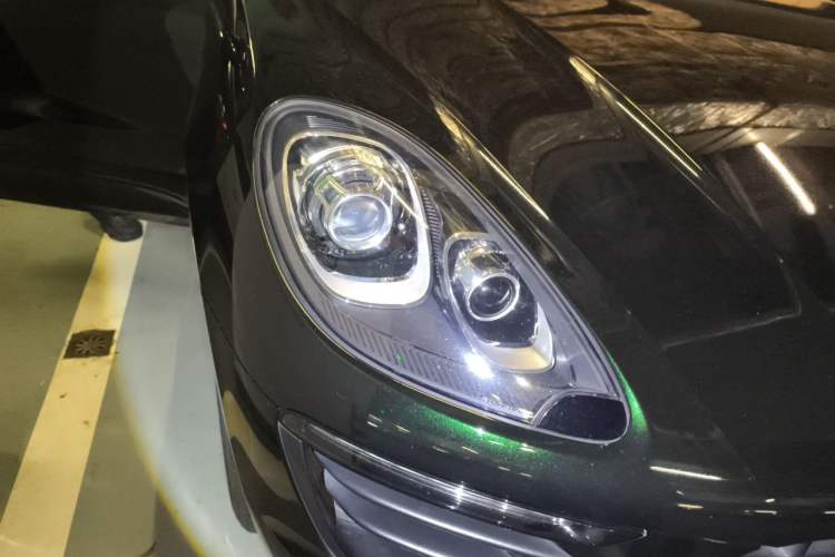 Used Porsche Macan 2017 Macan 2.0T Right Front Headlight
