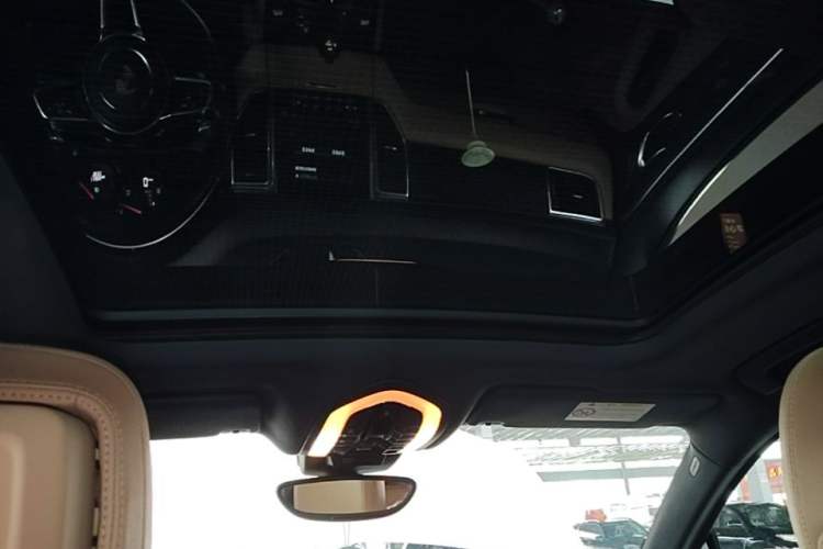 Used Porsche Macan 2017 Macan 2.0T Headliner