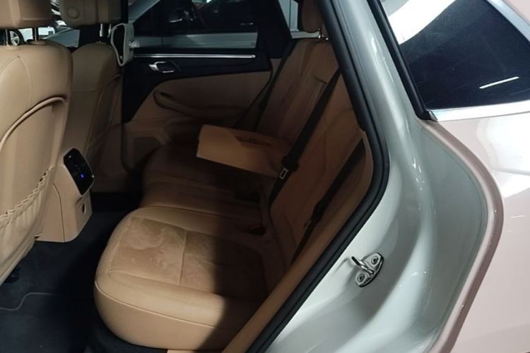 Used Porsche Macan 2017 Macan 2.0T Left Rear Seat