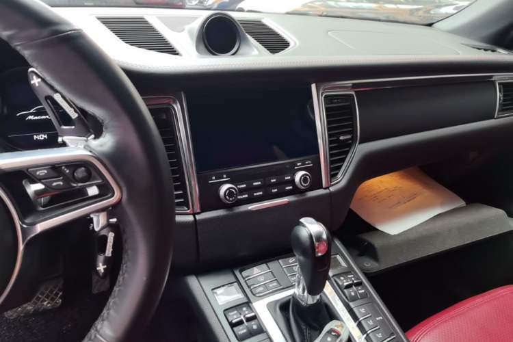 Used Porsche Macan 2017 Macan 2.0T Audio And AC Panel