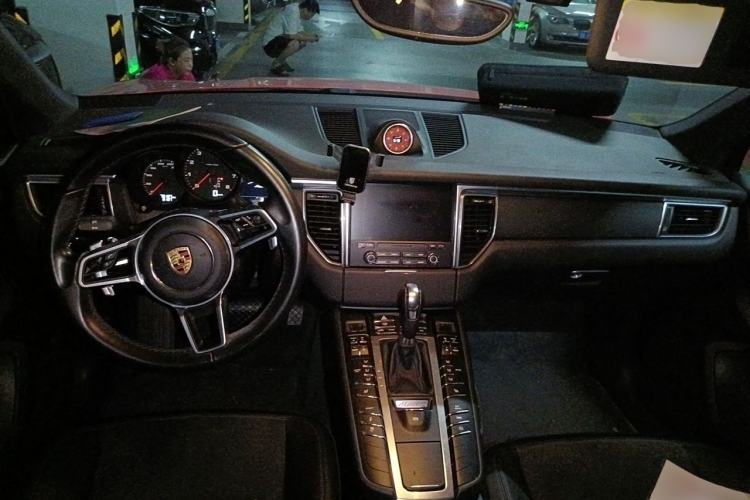 Used Porsche Macan 2017 Macan 2.0T Center Console