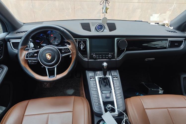 Used Porsche Macan 2017 Macan S 3.0T Center Console
