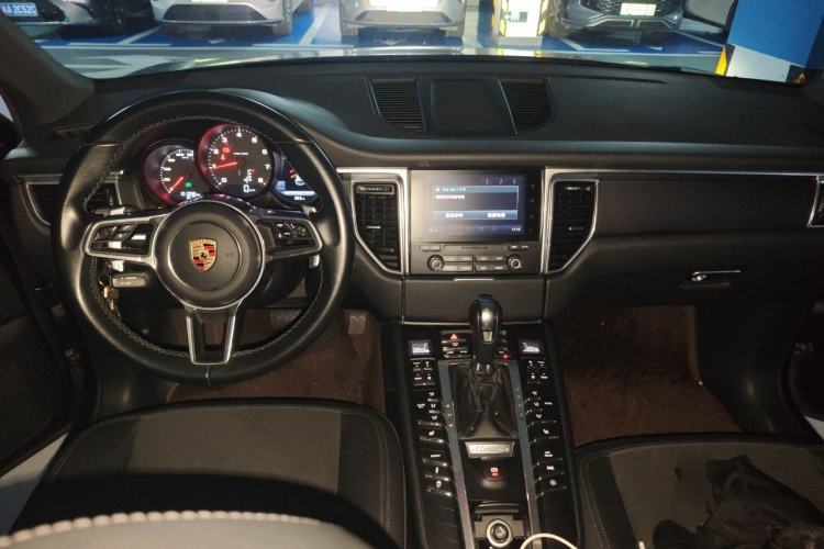 Used Porsche Macan 2017 Macan 2.0T Center Console