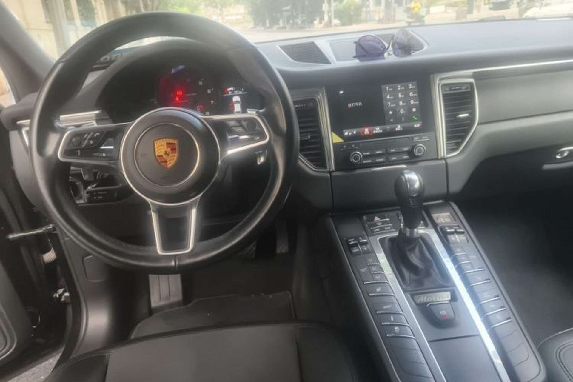 Used Porsche Macan 2017 Macan 2.0T Center Console