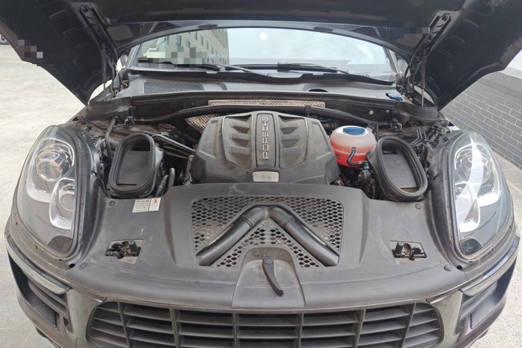Used Porsche Macan 2017 Macan S 3.0T Engine Bay