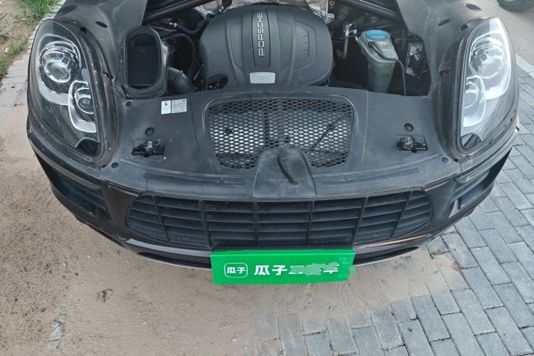 Used Porsche Macan 2017 Macan 2.0T Engine Bay
