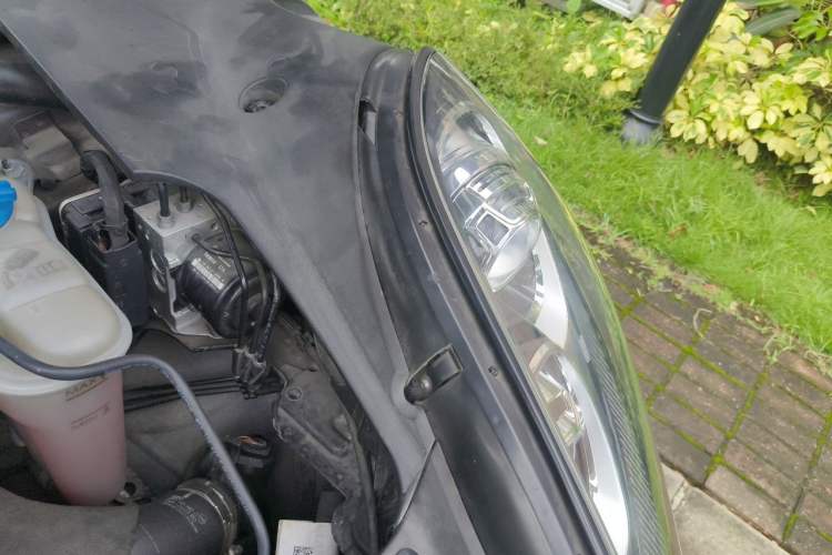 Used Porsche Macan 2017 Macan 2.0T Engine Bay Left