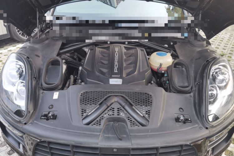 Used Porsche Macan 2017 Macan S 3.0T Engine Bay