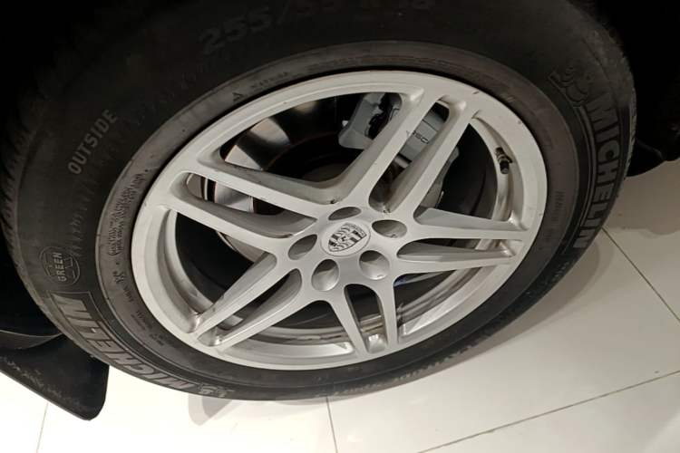 Used Porsche Macan 2017 Macan S 3.0T Exterior 5