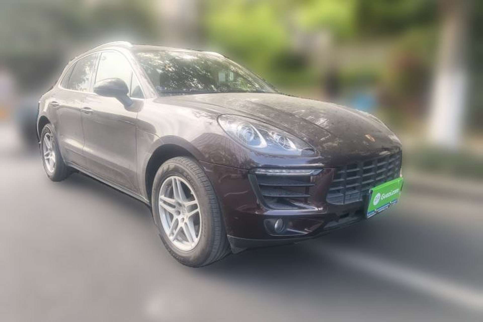 Used Porsche Macan 2017 Macan 2.0T Front Right 45 Deg