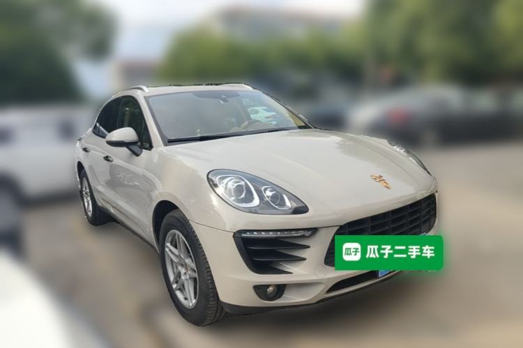 Used Porsche Macan 2017 Macan 2.0T Front Right 45 Deg