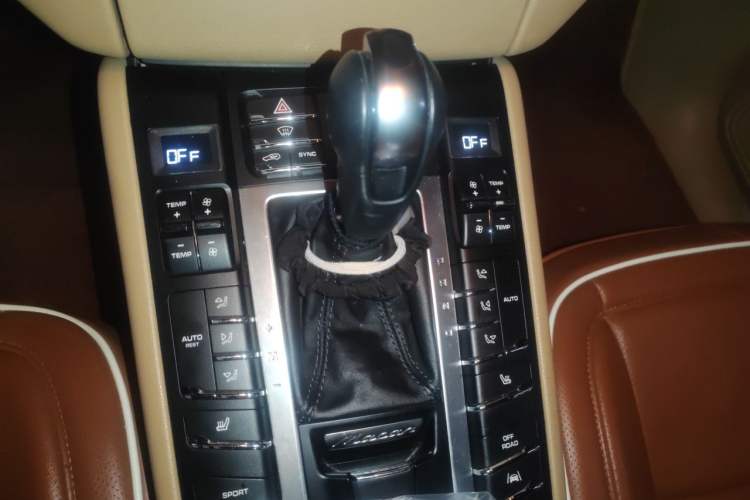Used Porsche Macan 2017 Macan 2.0T Gear Lever
