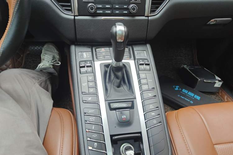 Used Porsche Macan 2017 Macan S 3.0T Gear Lever