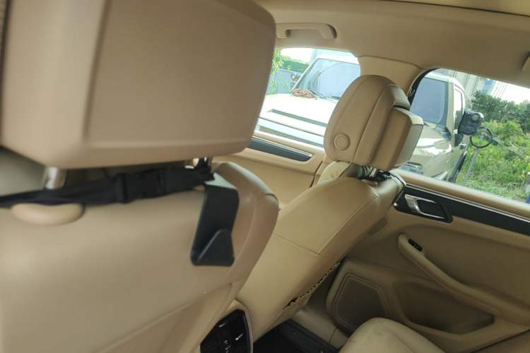 Used Porsche Macan 2017 Macan 2.0T Headliner