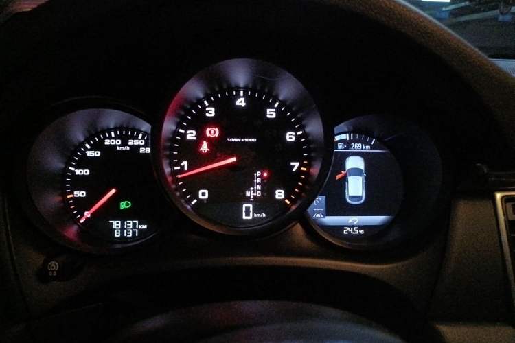 Used Porsche Macan 2017 Macan 2.0T Instrument Cluster