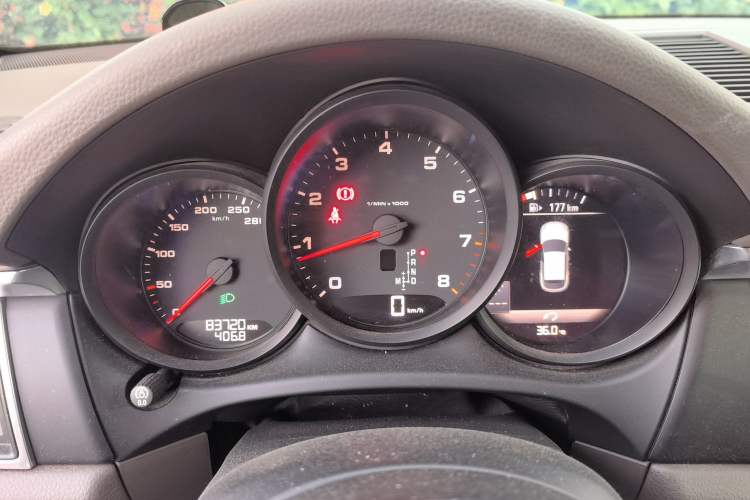 Used Porsche Macan 2017 Macan 2.0T Instrument Cluster