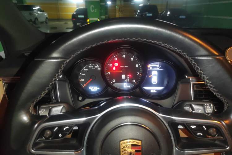 Used Porsche Macan 2017 Macan 2.0T Instrument Cluster