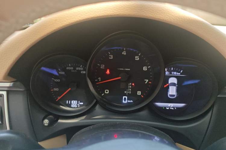 Used Porsche Macan 2017 Macan 2.0T Instrument Cluster