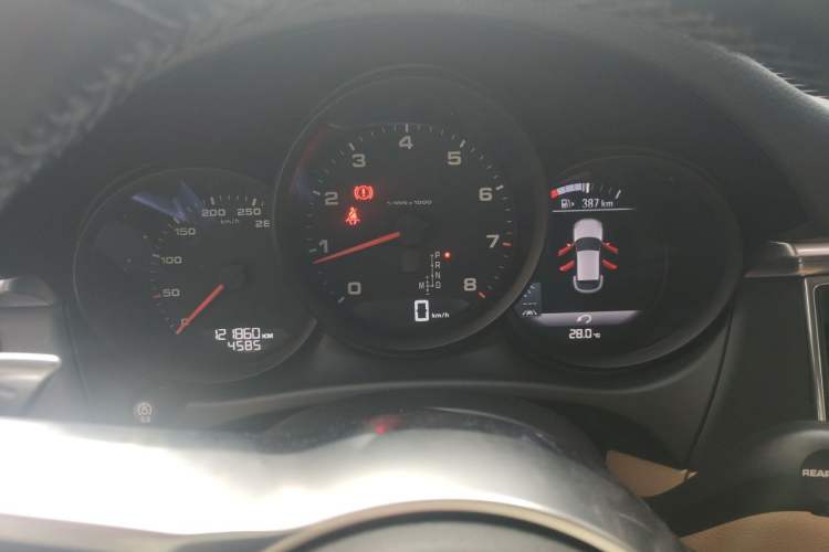 Used Porsche Macan 2017 Macan 2.0T Instrument Cluster