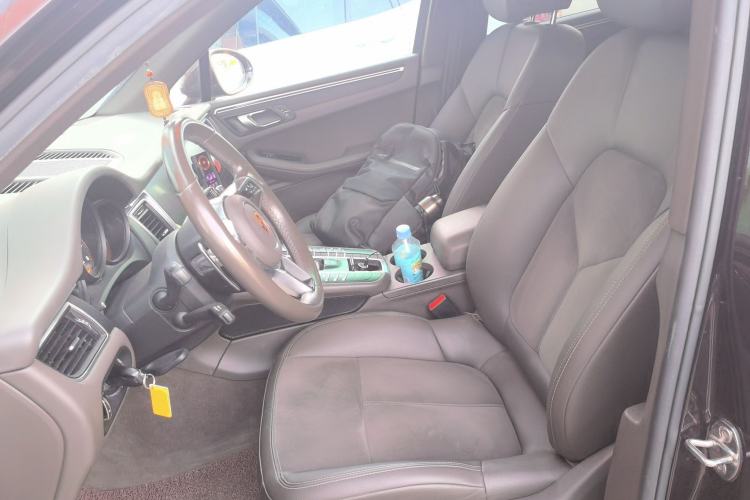 Used Porsche Macan 2017 Macan 2.0T Left Front Seat
