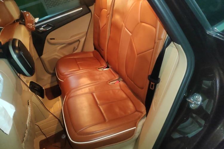 Used Porsche Macan 2017 Macan 2.0T Left Rear Seat