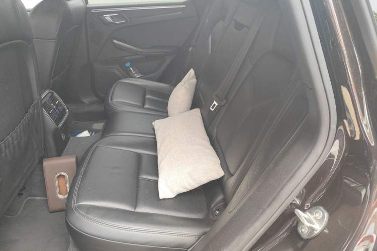 Used Porsche Macan 2017 Macan 2.0T Left Rear Seat