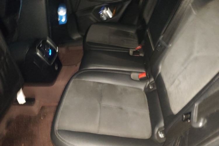 Used Porsche Macan 2017 Macan 2.0T Left Rear Seat