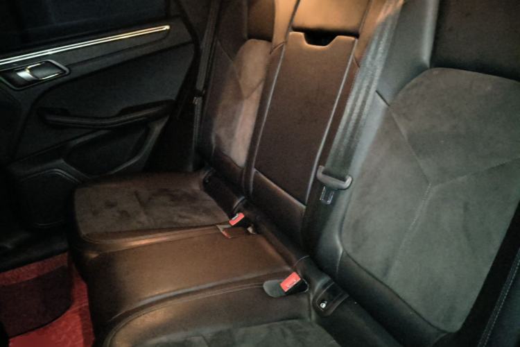 Used Porsche Macan 2017 Macan 2.0T Left Rear Seat