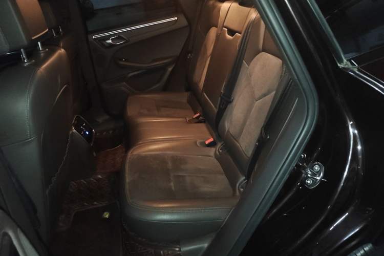 Used Porsche Macan 2017 Macan 2.0T Left Rear Seat