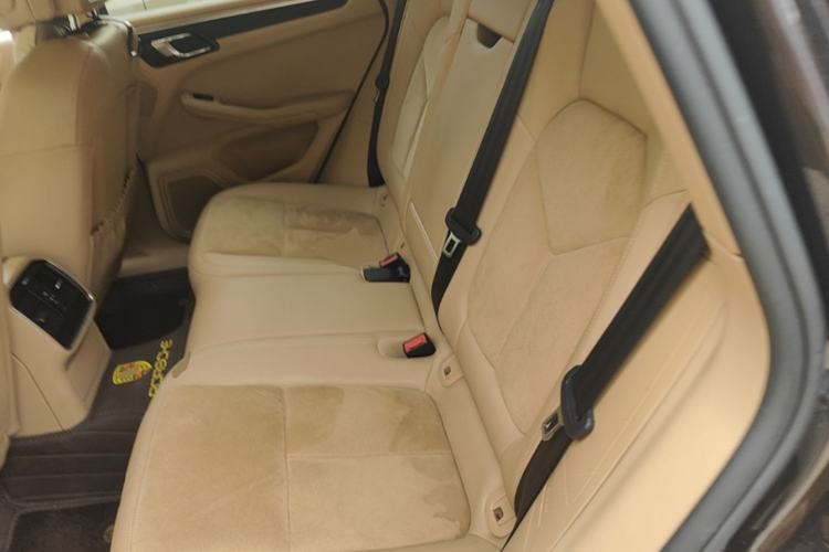 Used Porsche Macan 2017 Macan 2.0T Left Rear Seat