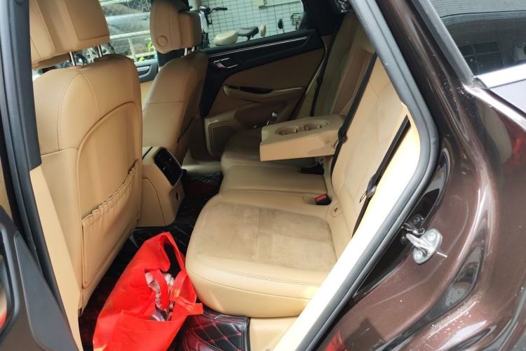 Used Porsche Macan 2017 Macan 2.0T Left Rear Seat