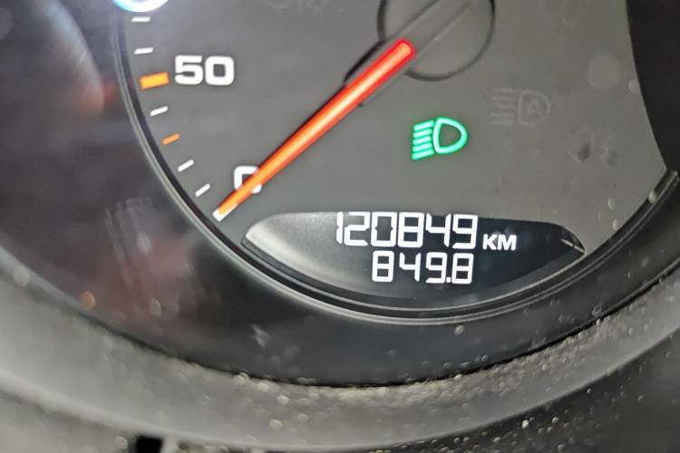 Used Porsche Macan 2017 Macan 2.0T Odometer Close Up