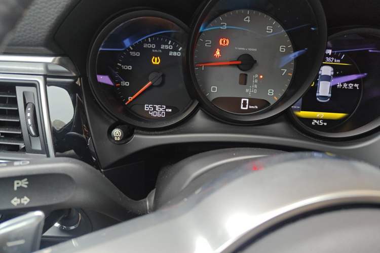 Used Porsche Macan 2017 Macan S 3.0T Odometer Close Up