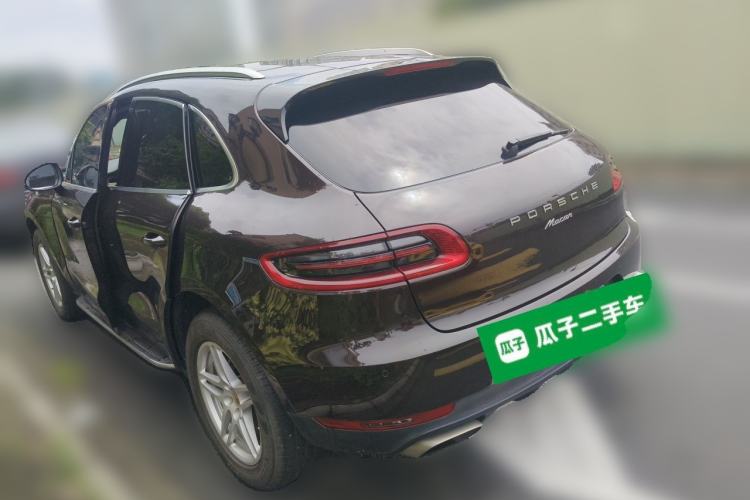 Used Porsche Macan 2017 Macan 2.0T Rear Left 45 Deg