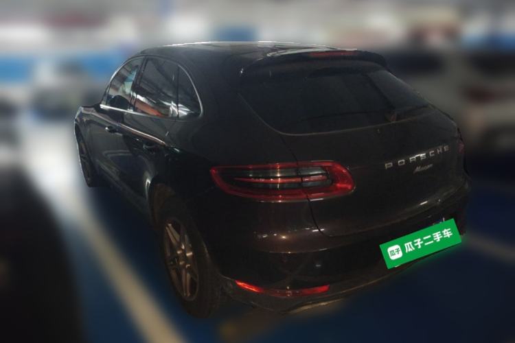 Used Porsche Macan 2017 Macan 2.0T Rear Left 45 Deg