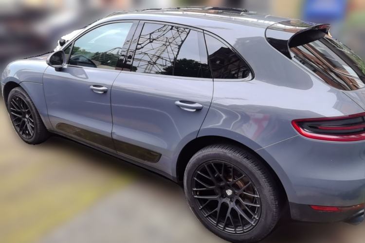 Used Porsche Macan 2017 Macan 2.0T Rear Left 45 Deg