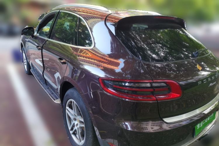 Used Porsche Macan 2017 Macan 2.0T Rear Left 45 Deg