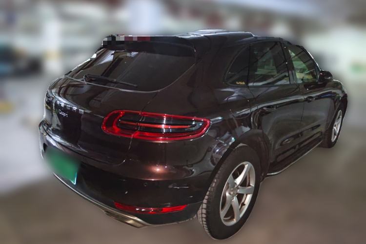 Used Porsche Macan 2017 Macan 2.0T Rear Right 45 Deg