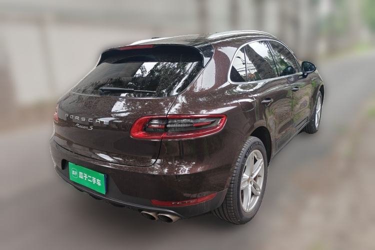 Used Porsche Macan 2017 Macan S 3.0T Rear Right 45 Deg