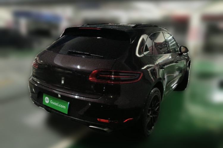 Used Porsche Macan 2017 Macan 2.0T Rear Right 45 Deg
