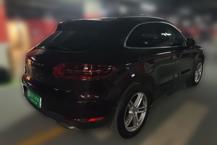 Used Porsche Macan 2017 Macan 2.0T Rear Right 45 Deg
