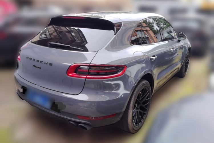 Used Porsche Macan 2017 Macan 2.0T Rear Right 45 Deg