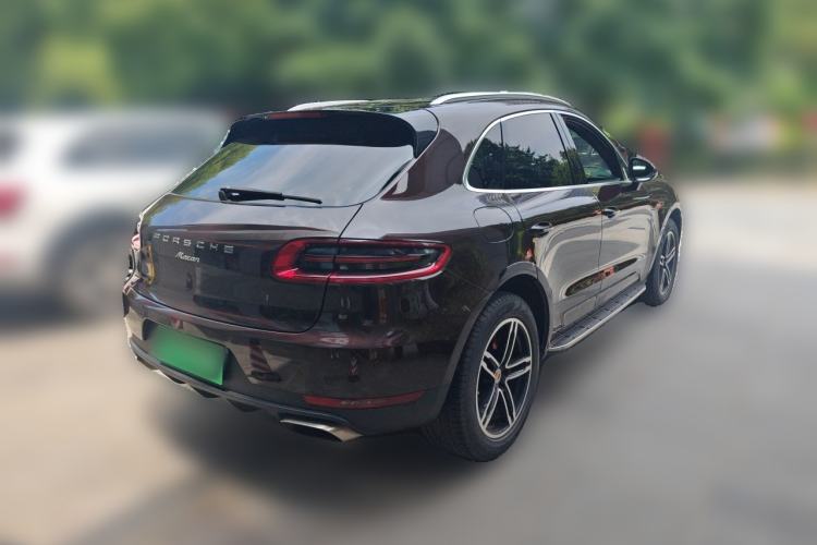 Used Porsche Macan 2017 Macan 2.0T Rear Right 45 Deg