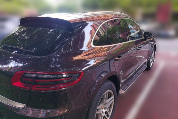 Used Porsche Macan 2017 Macan 2.0T Rear Right 45 Deg
