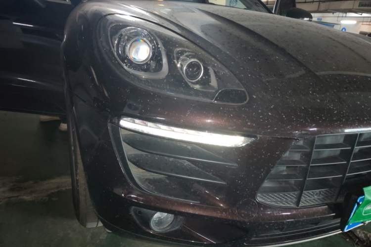 Used Porsche Macan 2017 Macan 2.0T Right Front Headlight