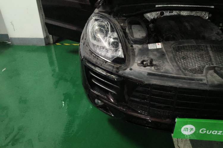 Used Porsche Macan 2017 Macan 2.0T Right Front Headlight